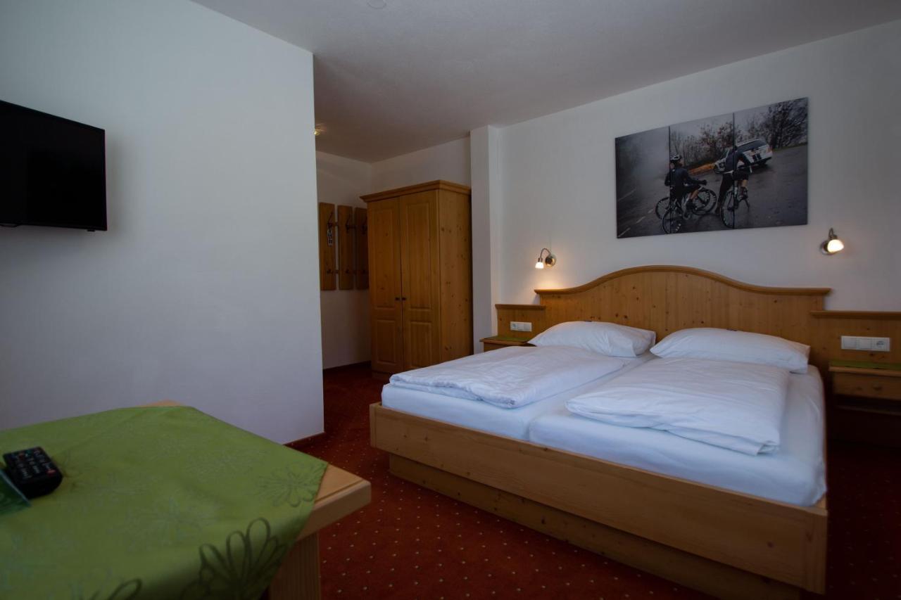 Essl In Filzmoos Hotel Exterior photo
