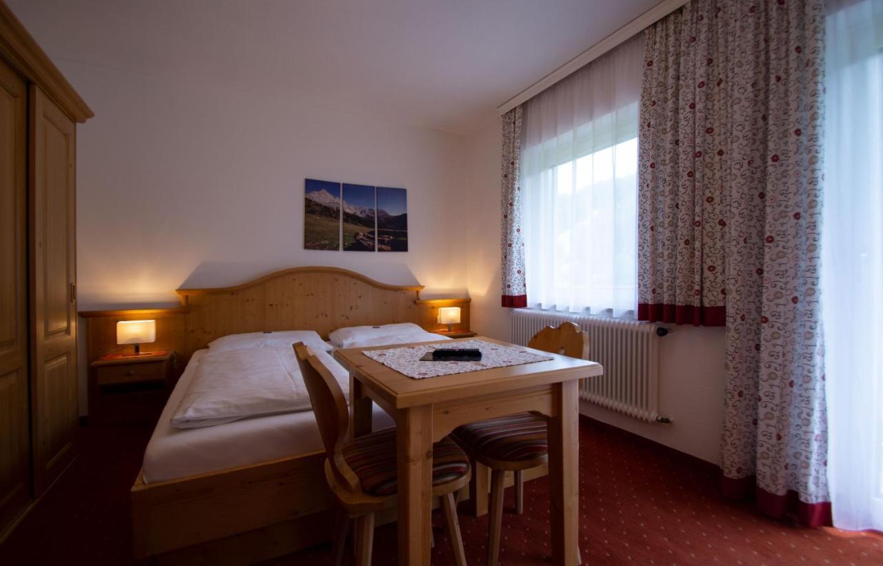 Essl In Filzmoos Hotel Exterior photo